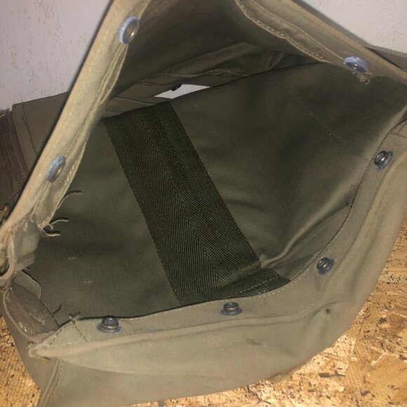 Vintage Green Military Bag / Rucksack - Collector's Item Only (LLT1584) - Picture 12 of 12
